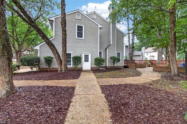 824 Lancaster LN, Newport News, VA 23602