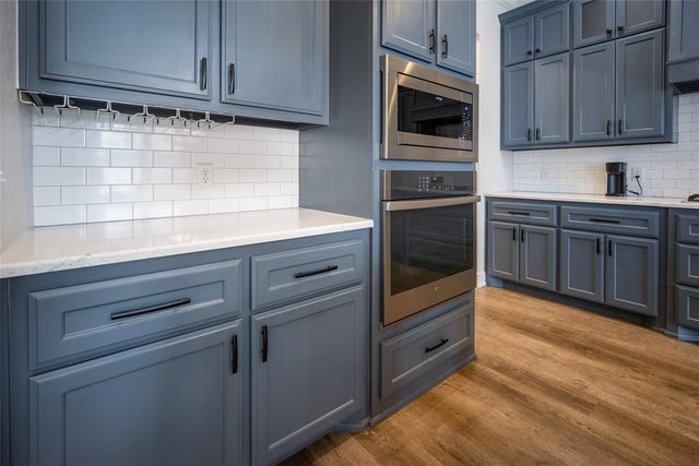 10198 Woodland Way, Edmond, OK 73025