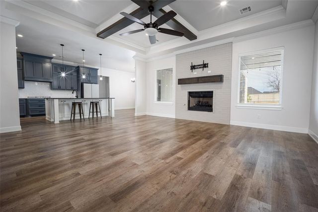 10198 Woodland Way, Edmond, OK 73025