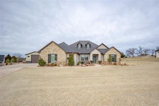 10198 Woodland Way, Edmond, OK 73025