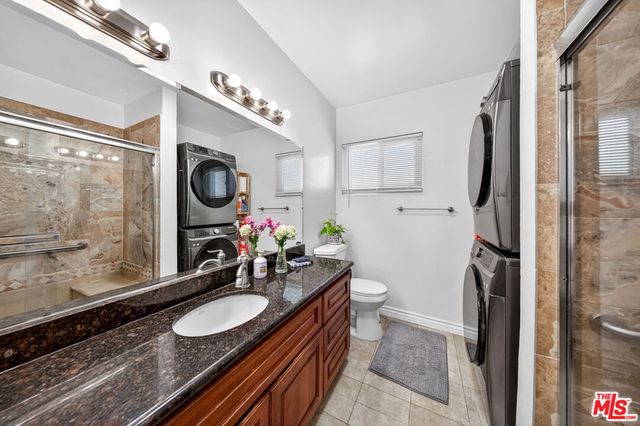 446 S St Andrews Place 2, Los Angeles, CA 90020