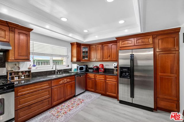 446 S St Andrews Place 2, Los Angeles, CA 90020