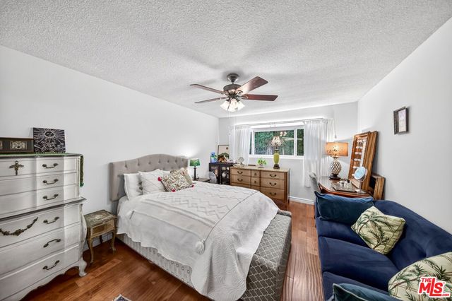 446 S St Andrews Place 2, Los Angeles, CA 90020