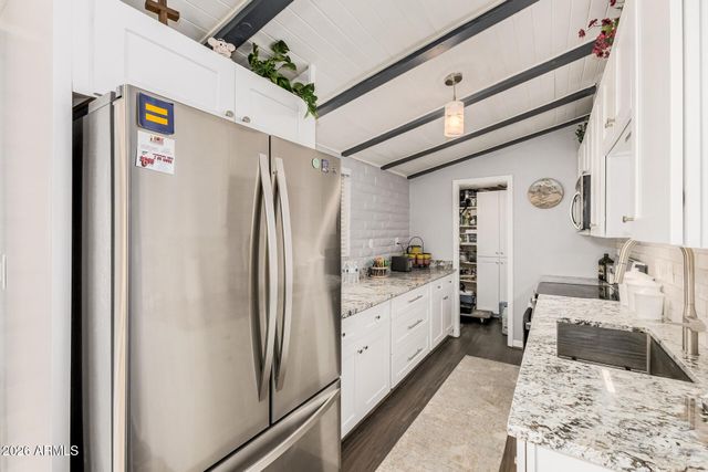 4203 N 36TH Street 11, Phoenix, AZ 85018