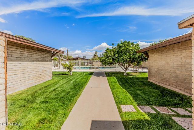 4203 N 36TH Street 11, Phoenix, AZ 85018