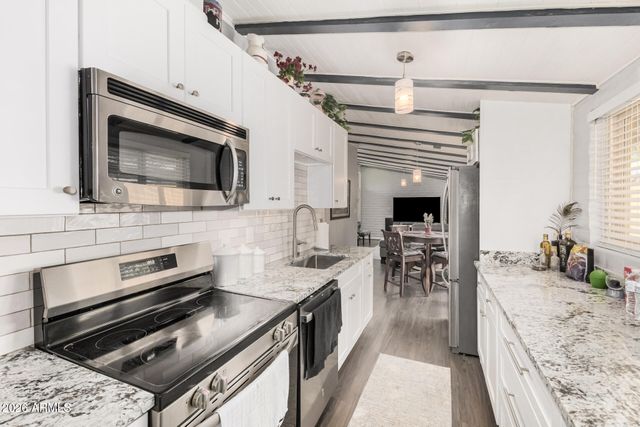 4203 N 36TH Street 11, Phoenix, AZ 85018