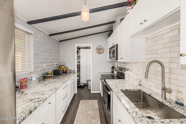 4203 N 36TH Street 11, Phoenix, AZ 85018