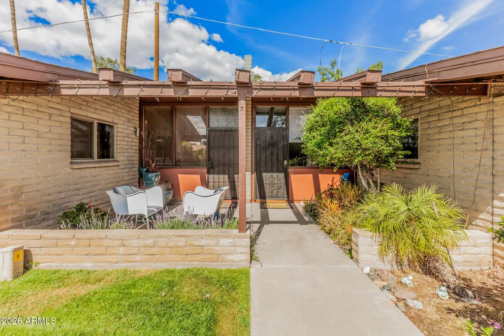 4203 N 36TH Street 11, Phoenix, AZ 85018