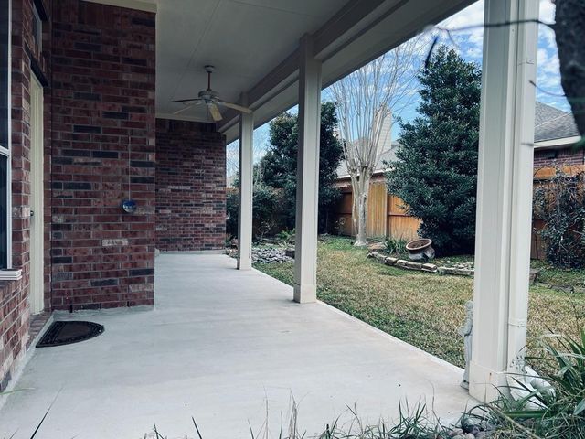 5235 Valley Bluff Lane, Katy, TX 77494