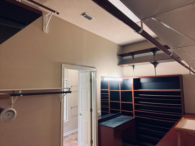 5235 Valley Bluff Lane, Katy, TX 77494