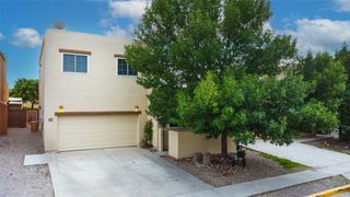 32 Sunset Canyon Lane, Santa Fe, NM 87508