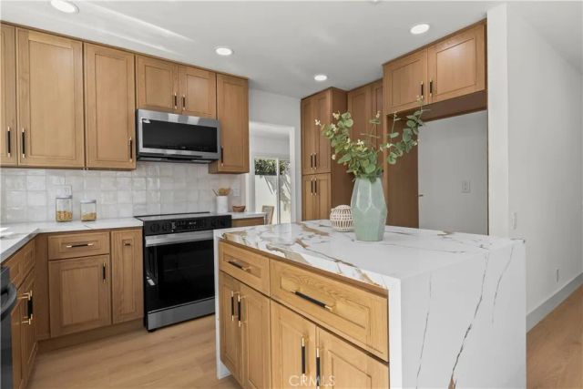 3582 Carmel, Irvine, CA 92606