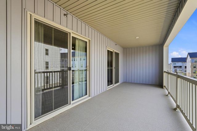 24274 THURSO SQ, Dulles, VA 20166