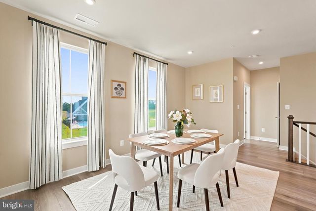 24274 THURSO SQ, Dulles, VA 20166