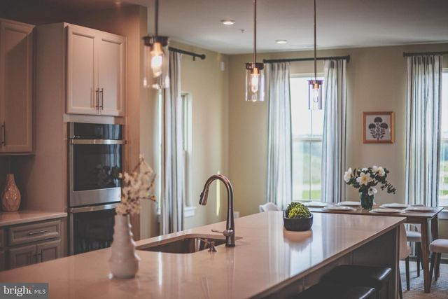 24274 THURSO SQ, Dulles, VA 20166