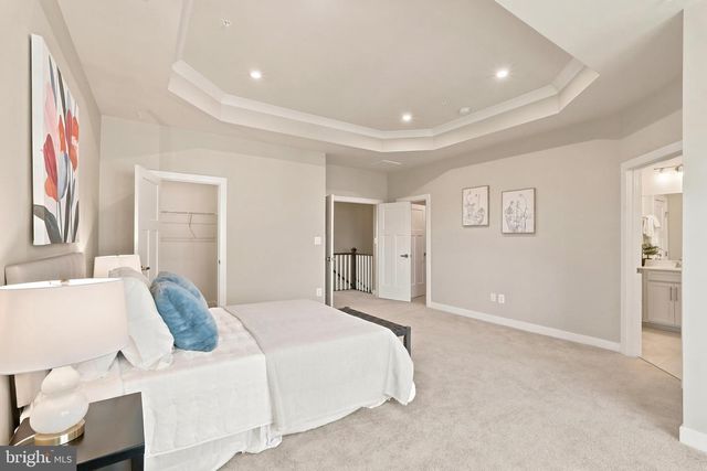 24274 THURSO SQ, Dulles, VA 20166