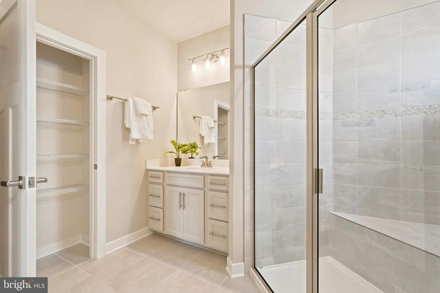 24274 THURSO SQ, Dulles, VA 20166