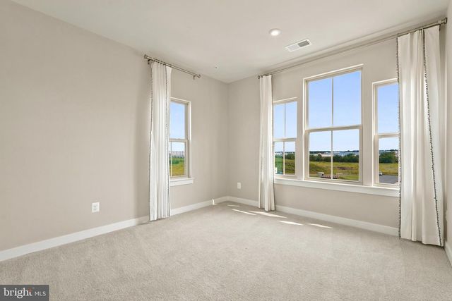 24274 THURSO SQ, Dulles, VA 20166