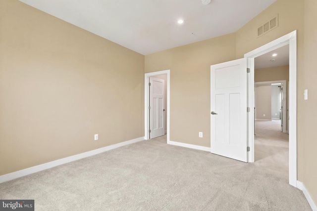 24274 THURSO SQ, Dulles, VA 20166