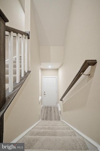 24274 THURSO SQ, Dulles, VA 20166