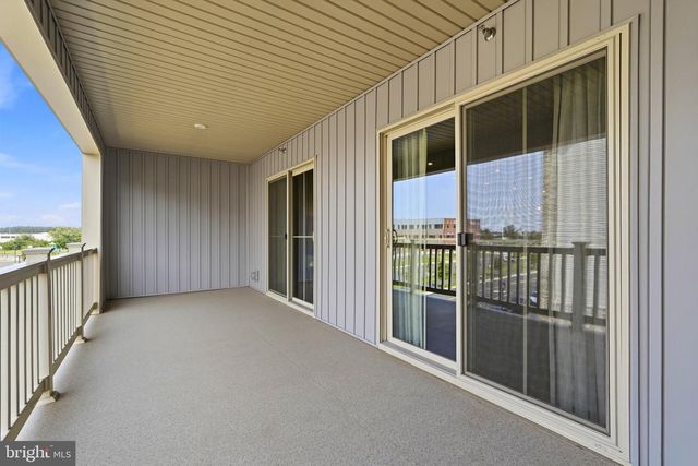 24274 THURSO SQ, Dulles, VA 20166