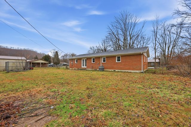 226 Airport Road, Stanton, KY 40380