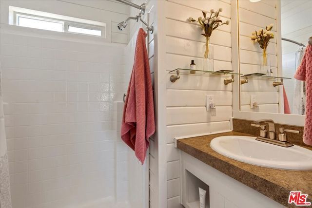 12055 Munsey Road, California City, CA 93519