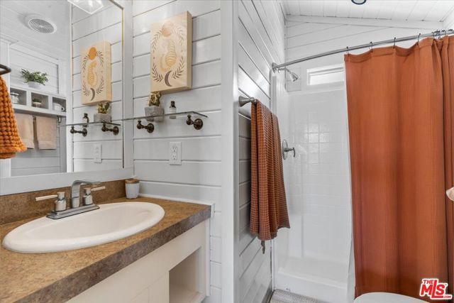 12055 Munsey Road, California City, CA 93519