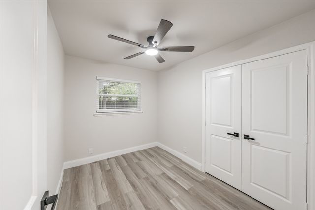 404 Simmons Drive, Hurst, TX 76053