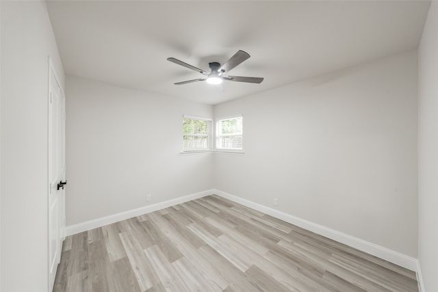 404 Simmons Drive, Hurst, TX 76053