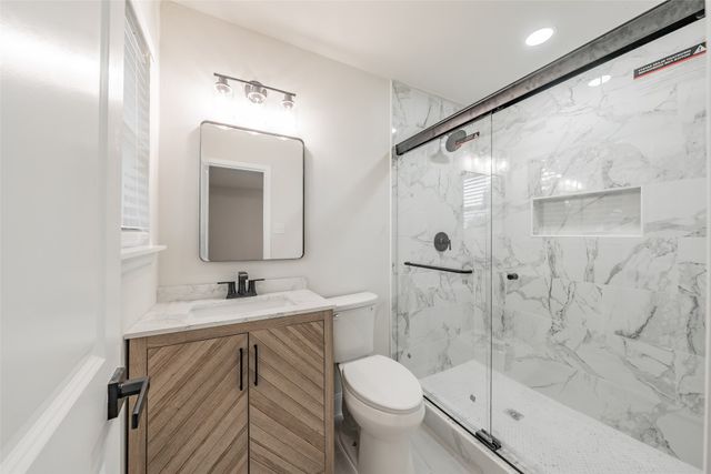 404 Simmons Drive, Hurst, TX 76053