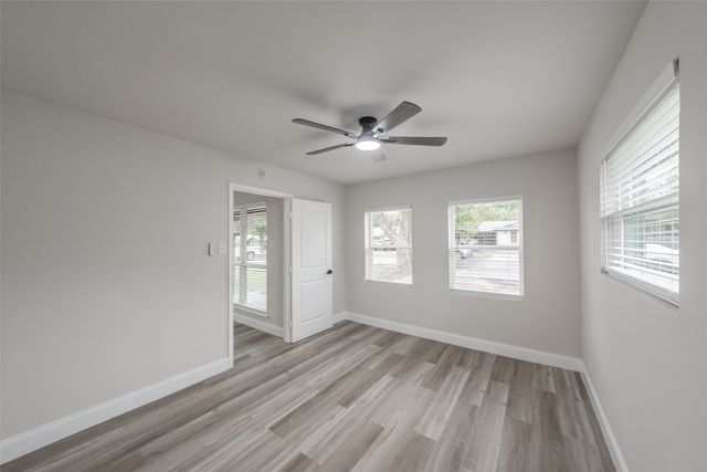 404 Simmons Drive, Hurst, TX 76053