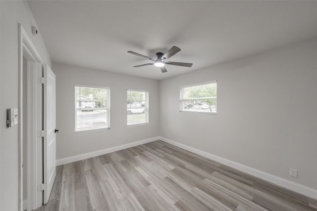 404 Simmons Drive, Hurst, TX 76053