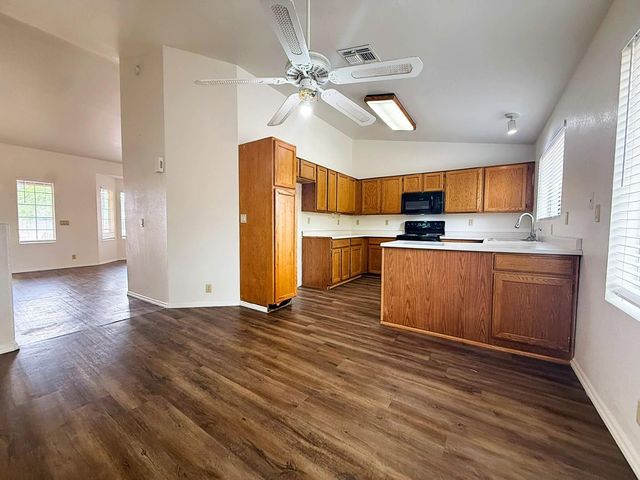 6755 N 89th Avenue, Glendale, AZ 85305