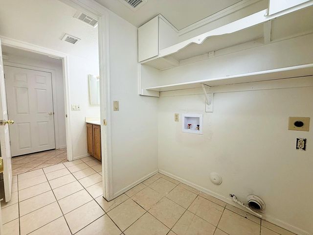 6755 N 89th Avenue, Glendale, AZ 85305