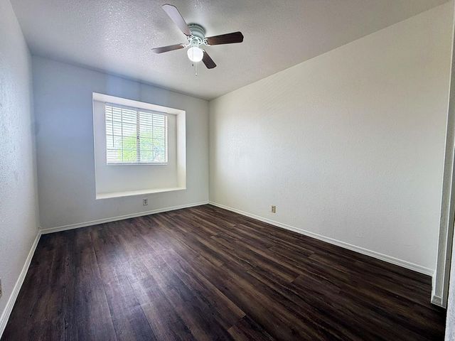 6755 N 89th Avenue, Glendale, AZ 85305