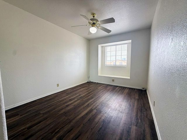 6755 N 89th Avenue, Glendale, AZ 85305