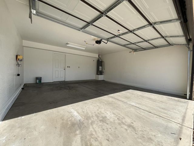 6755 N 89th Avenue, Glendale, AZ 85305