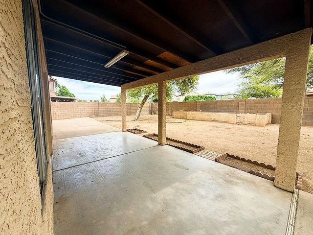 6755 N 89th Avenue, Glendale, AZ 85305