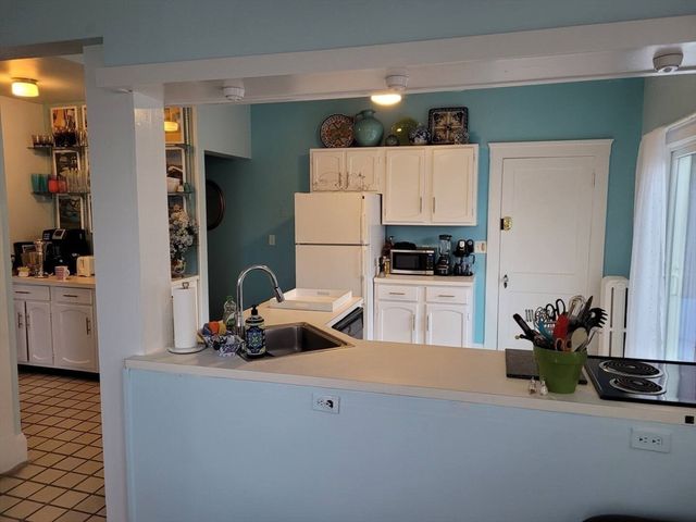 357 Lafayette St 2, Salem, MA 01970