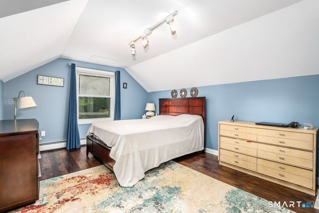 21 April Drive, New Milford, CT 06776