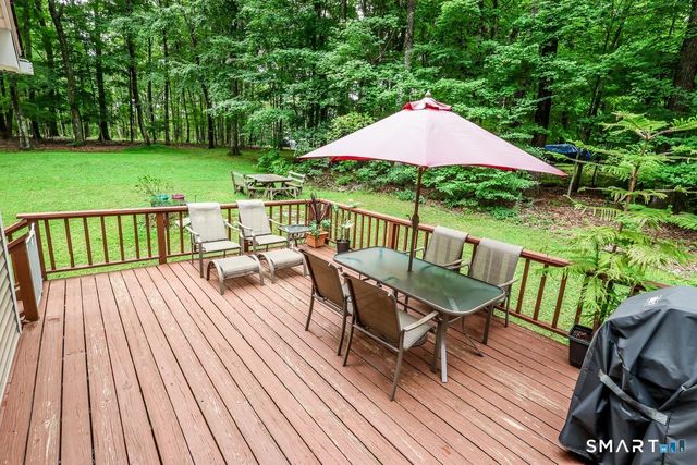 21 April Drive, New Milford, CT 06776