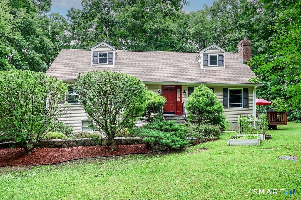 21 April Drive, New Milford, CT 06776
