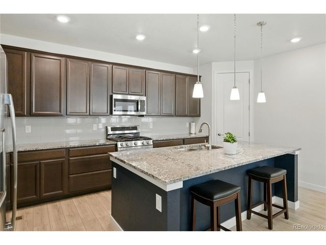 8844 S Sicily Ct, Aurora, CO 80016