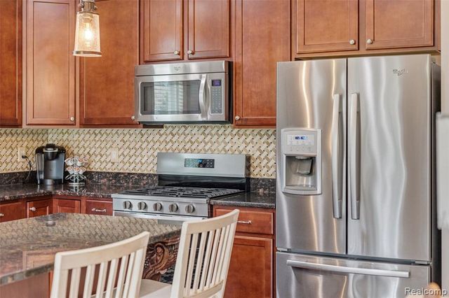 49502 Lakewood Street 93, Macomb, MI 48042