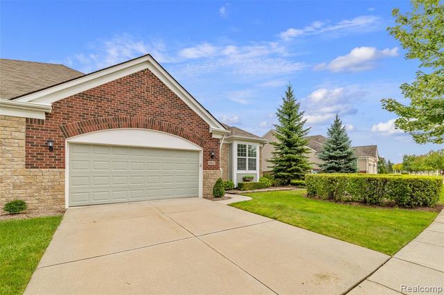 49502 Lakewood Street 93, Macomb, MI 48042