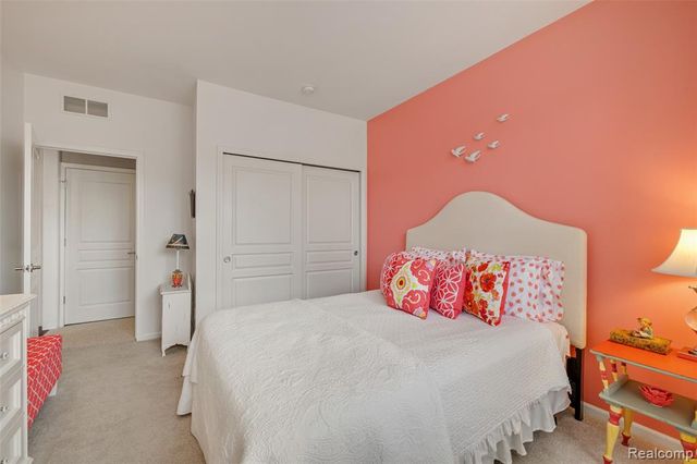 49502 Lakewood Street 93, Macomb, MI 48042