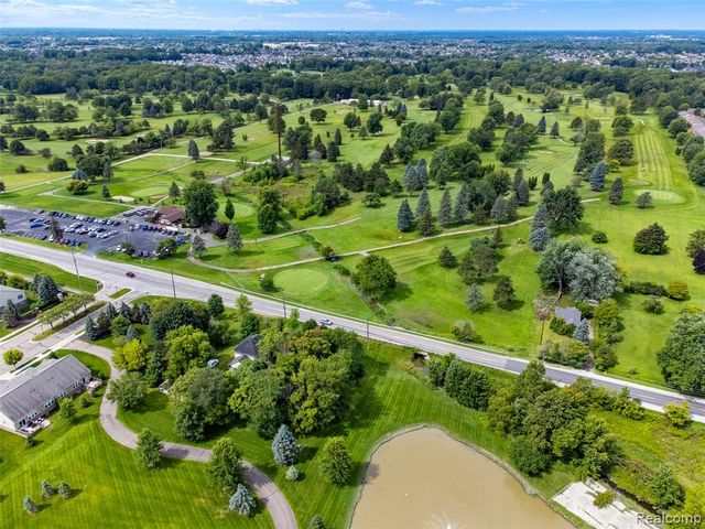 49502 Lakewood Street 93, Macomb, MI 48042