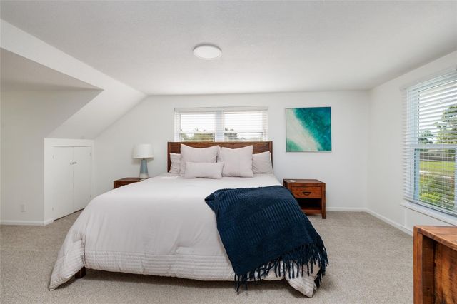 5950 35TH AVENUE N, St Petersburg, FL 33710