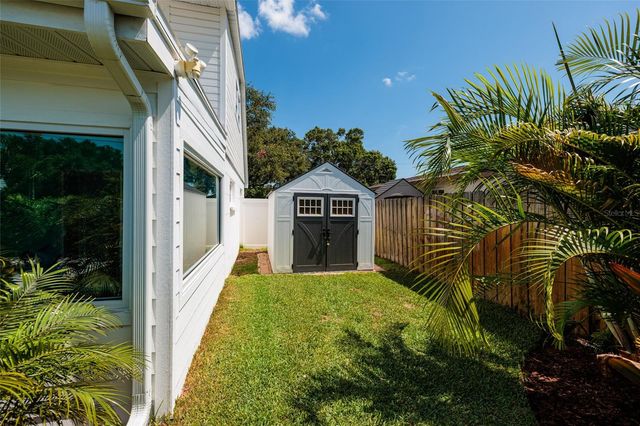 5950 35TH AVENUE N, St Petersburg, FL 33710